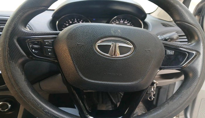 2018 Tata Tiago XZ PETROL, Petrol, Manual, 1,05,117 km, interior