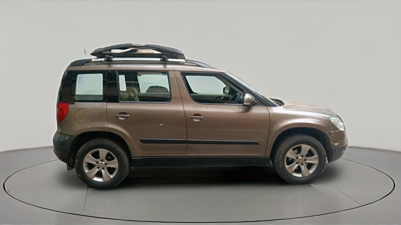 2012 Skoda Yeti ACTIVE 2.0 TDI CR 4X2, Diesel, Manual, 1,33,069 km, exterior
