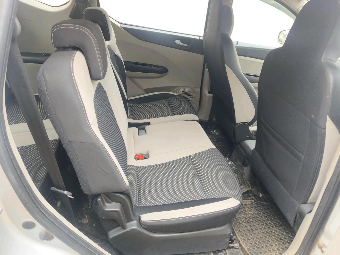 2020 Renault TRIBER RXZ, Petrol, Manual, 42,591 km, interior