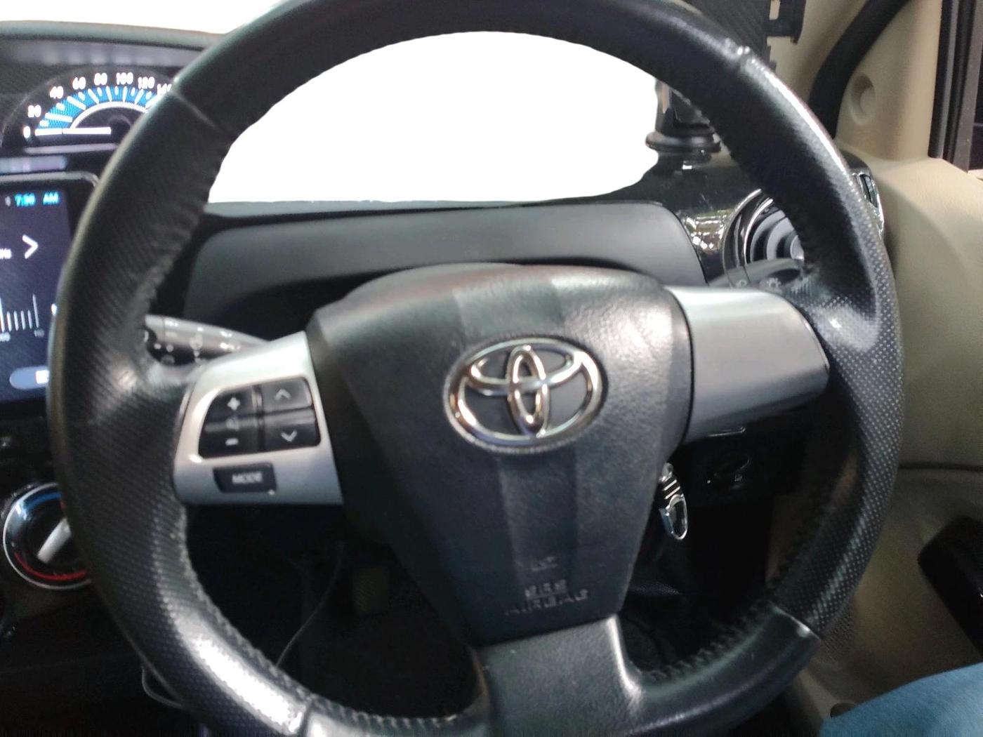 2019 Toyota Etios Liva VX DUAL TONE, Petrol, Manual, 46,700 km, interior
