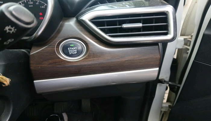 2020 Tata Harrier XZ PLUS 2.0L, Diesel, Manual, 1,54,853 km, interior