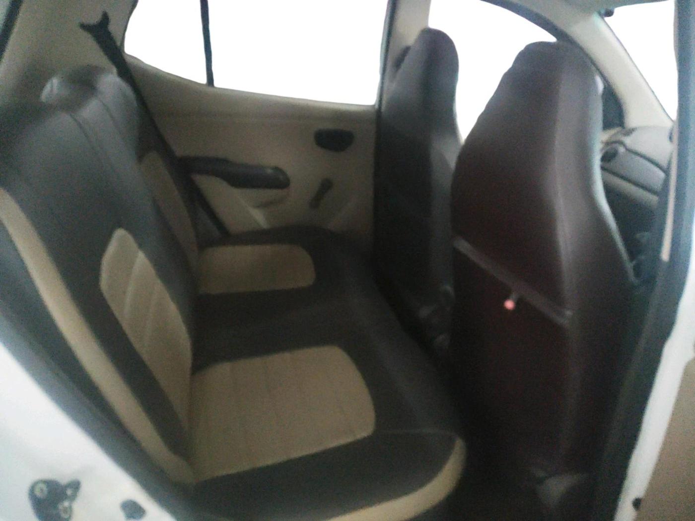 2012 Hyundai i10 ERA 1.1, Petrol, Manual, 77,054 km, interior