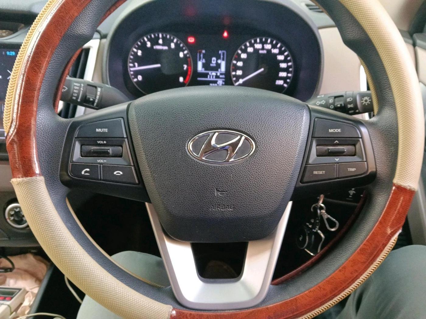 2019 Hyundai Creta EX 1.6 PETROL, Petrol, Manual, 23,229 km, interior