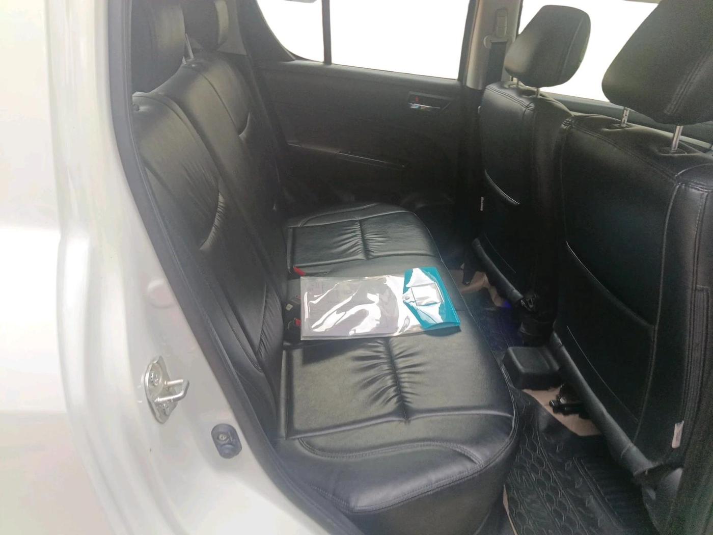 2016 Maruti Swift ZXI, Petrol, Manual, 36,613 km, interior