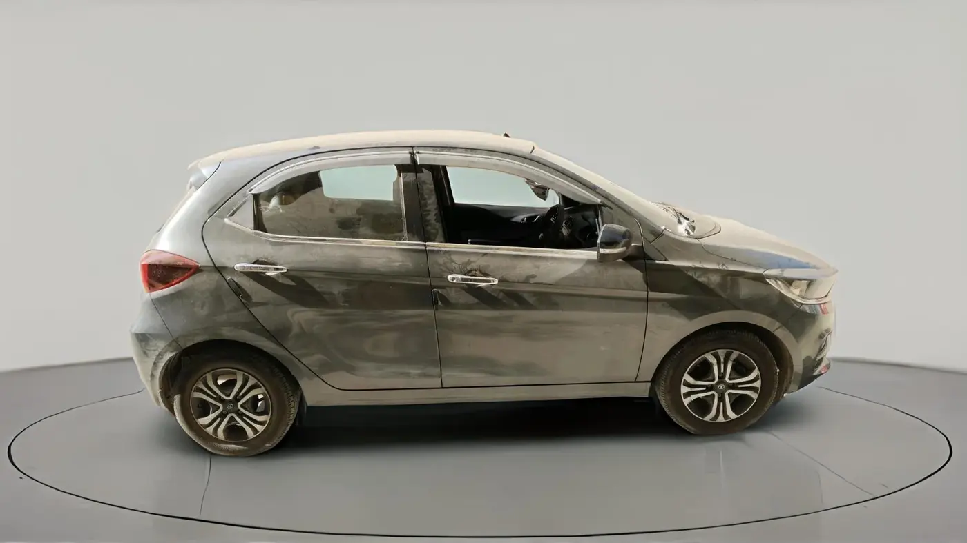 2024 Tata Tiago XT PETROL, Petrol, Manual, 24,864 km, exterior
