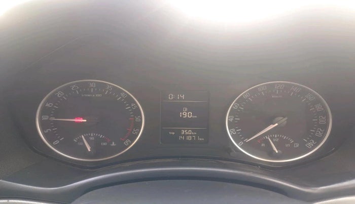 2013 Skoda Laura AMBIENTE 2.0 TDI CR MT, Diesel, Manual, 1,41,871 km, interior