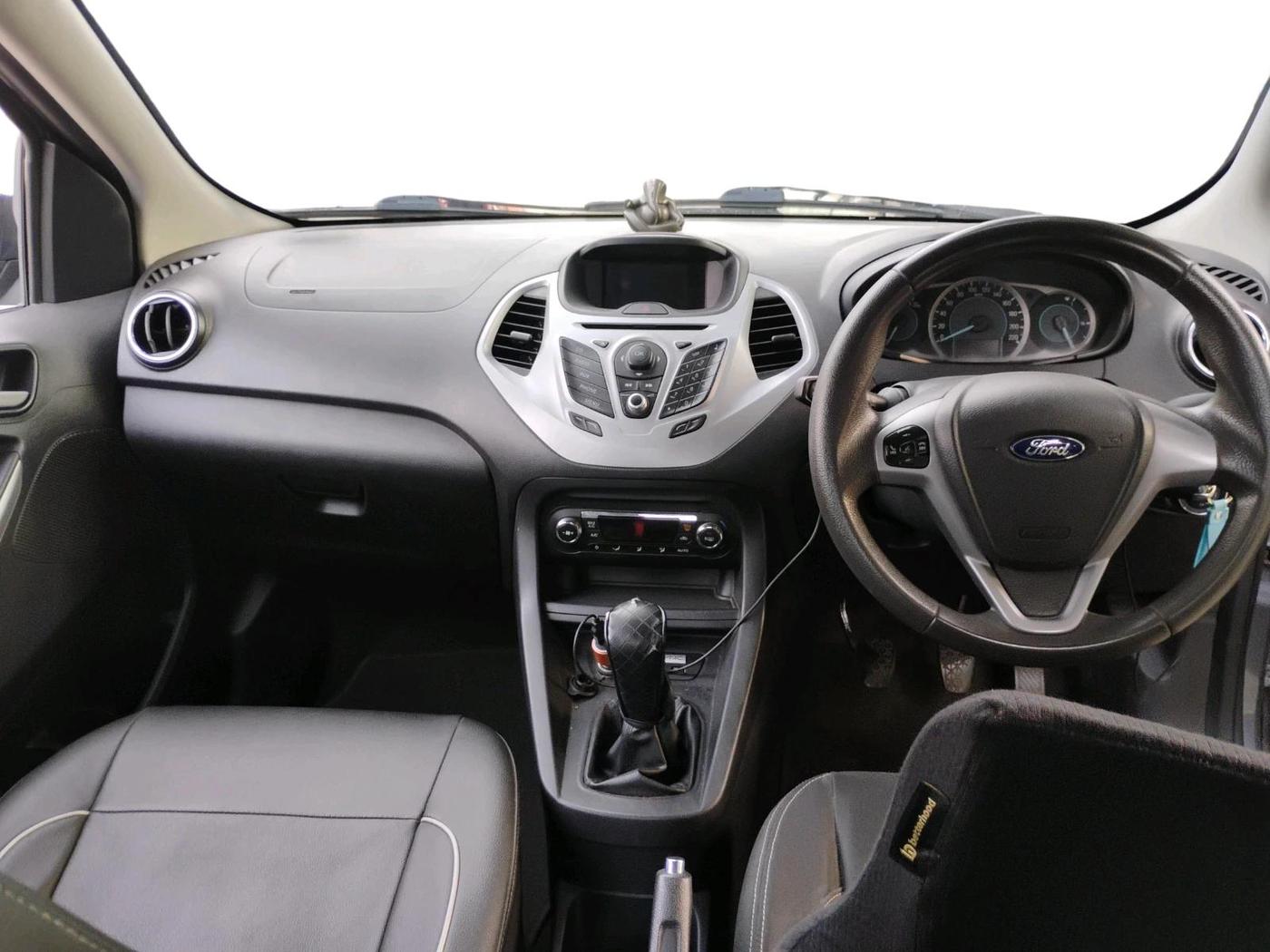 2016 Ford New Figo TITANIUM PLUS 1.5 DIESEL, Diesel, Manual, 1,16,699 km, interior