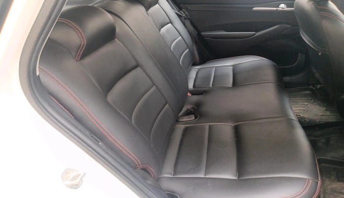 2020 KIA SELTOS HTK PLUS 1.5 DIESEL, Diesel, Manual, 1,75,465 km, interior