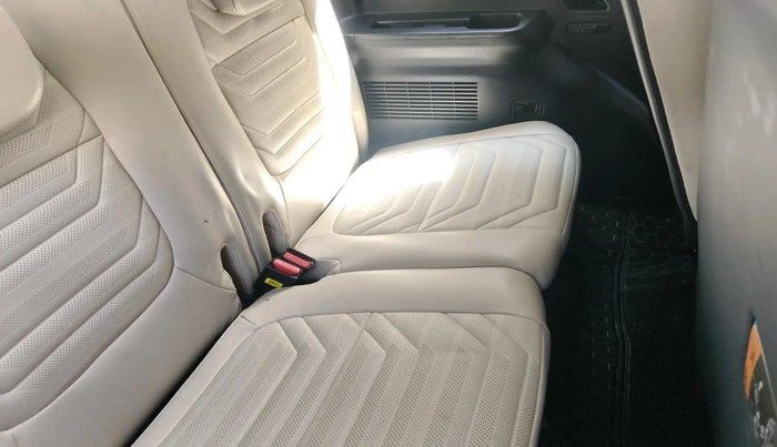 2024 KIA CARENS LUXURY PLUS 1.5 TURBO PETROL DCT 7 STR, Petrol, Automatic, 16,676 km, interior