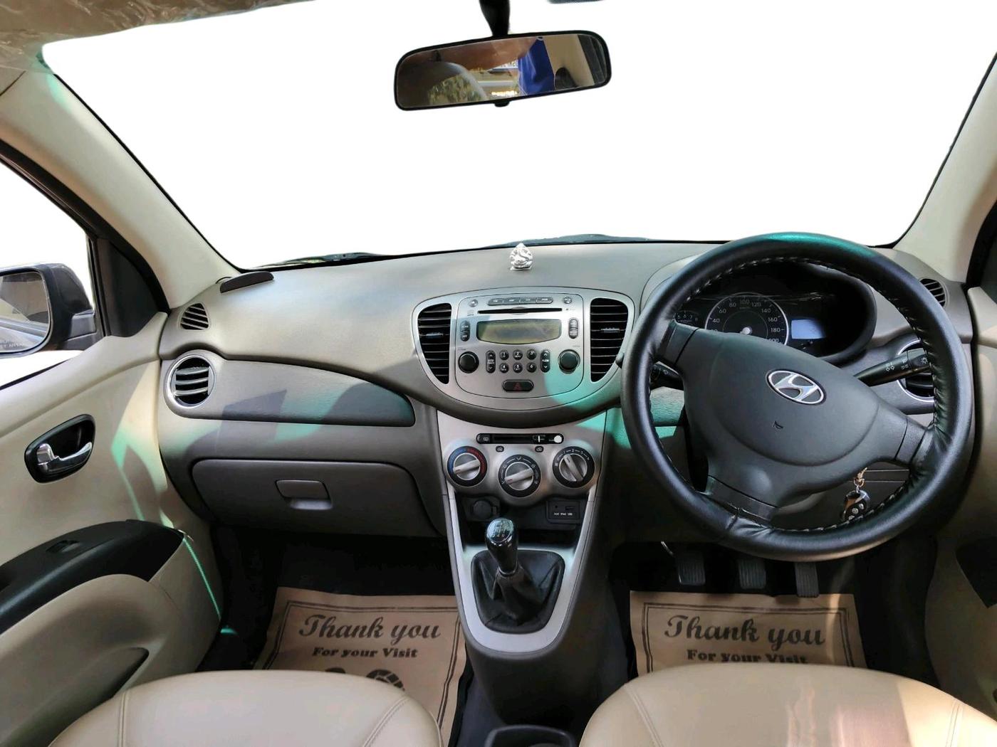 2013 Hyundai i10 SPORTZ 1.2, Petrol, Manual, 75,017 km, interior