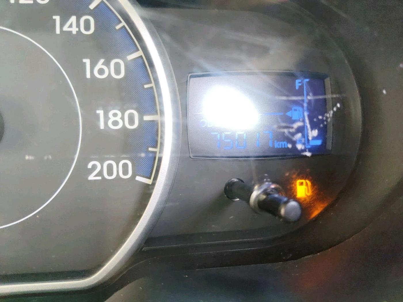 2013 Hyundai i10 SPORTZ 1.2, Petrol, Manual, 75,017 km, interior