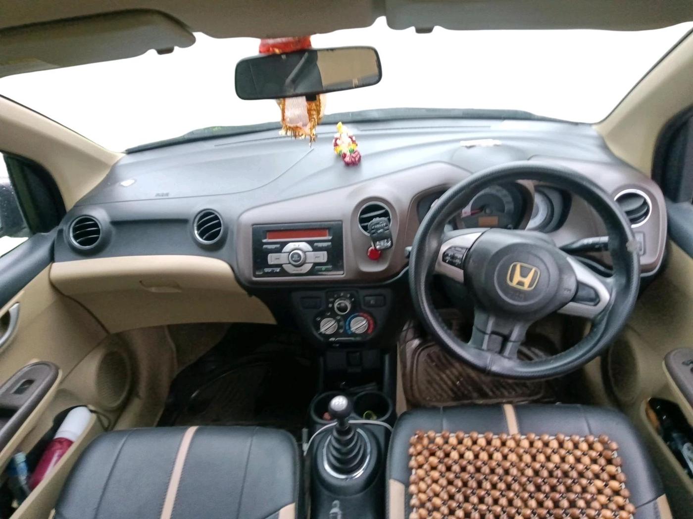 2012 Honda Brio V MT, Petrol, Manual, 67,706 km, interior