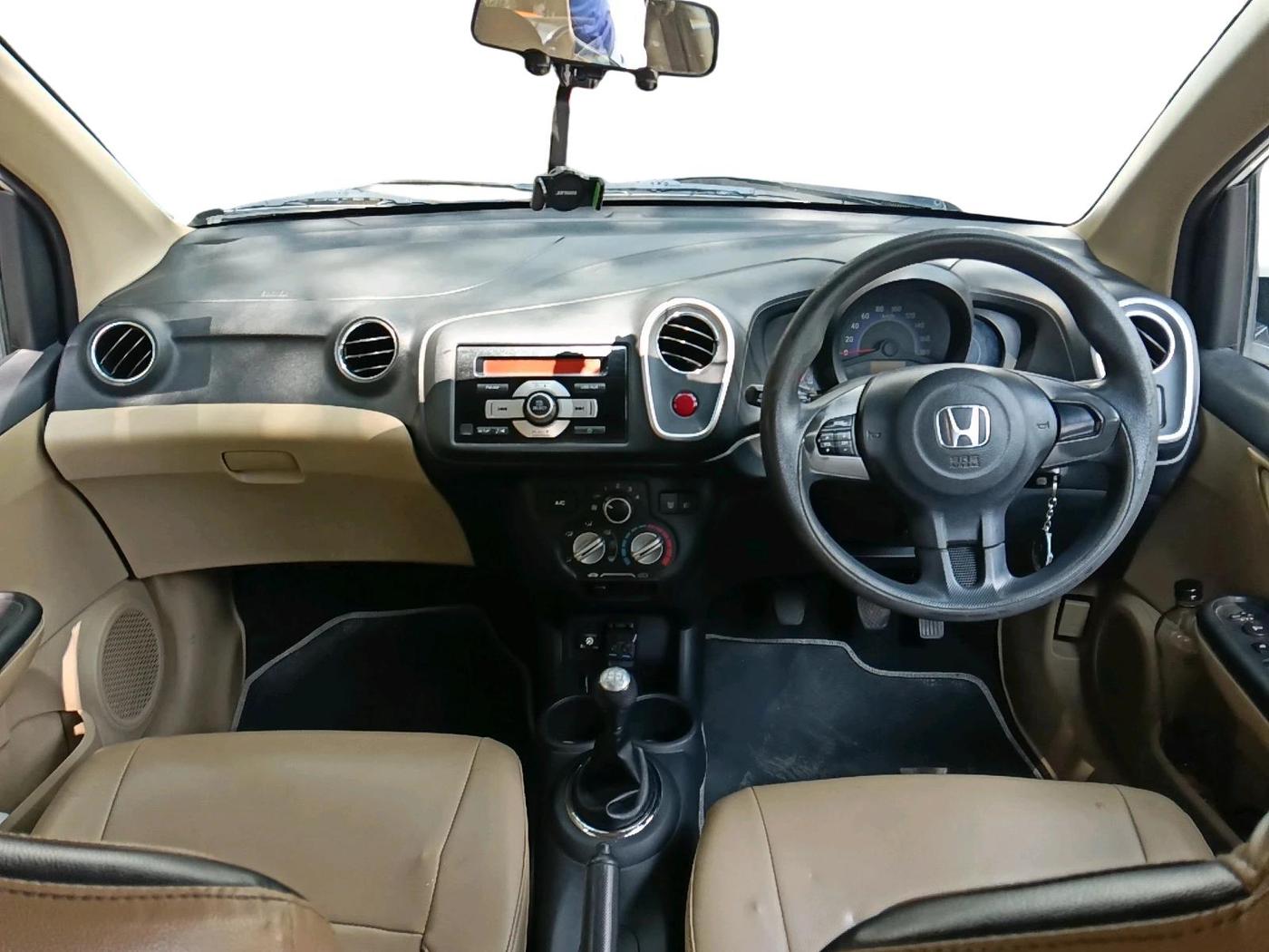 2014 Honda Mobilio 1.5L I-VTEC V, CNG, Manual, 90,001 km, interior