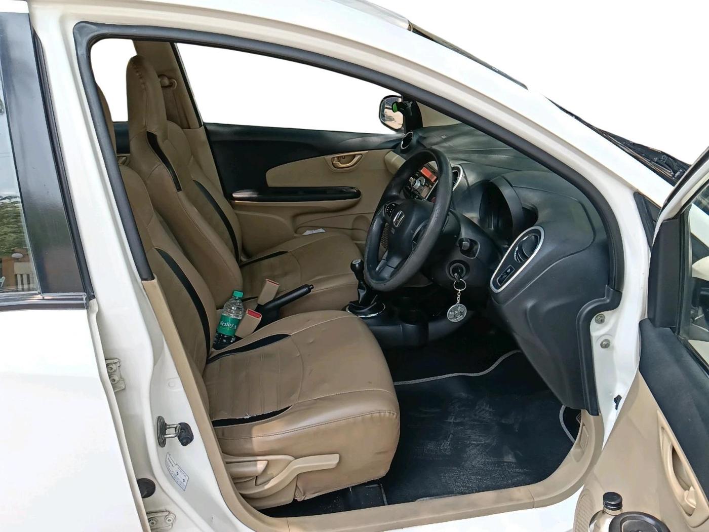2014 Honda Mobilio 1.5L I-VTEC V, CNG, Manual, 90,001 km, interior