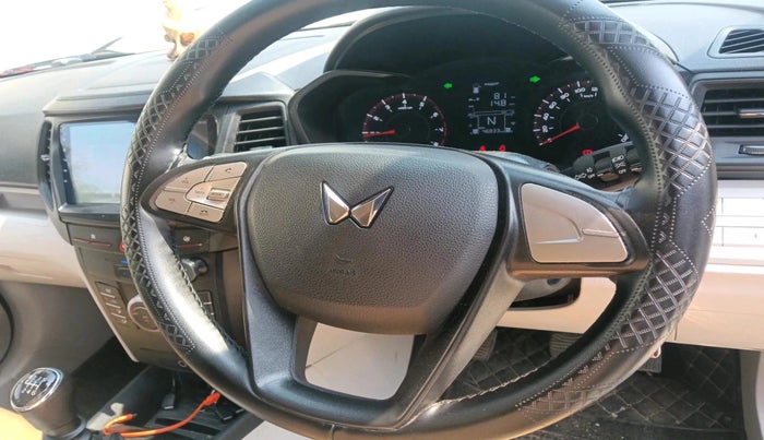 2023 Mahindra XUV300 W6 1.2 PETROL, Petrol, Manual, 46,833 km, interior