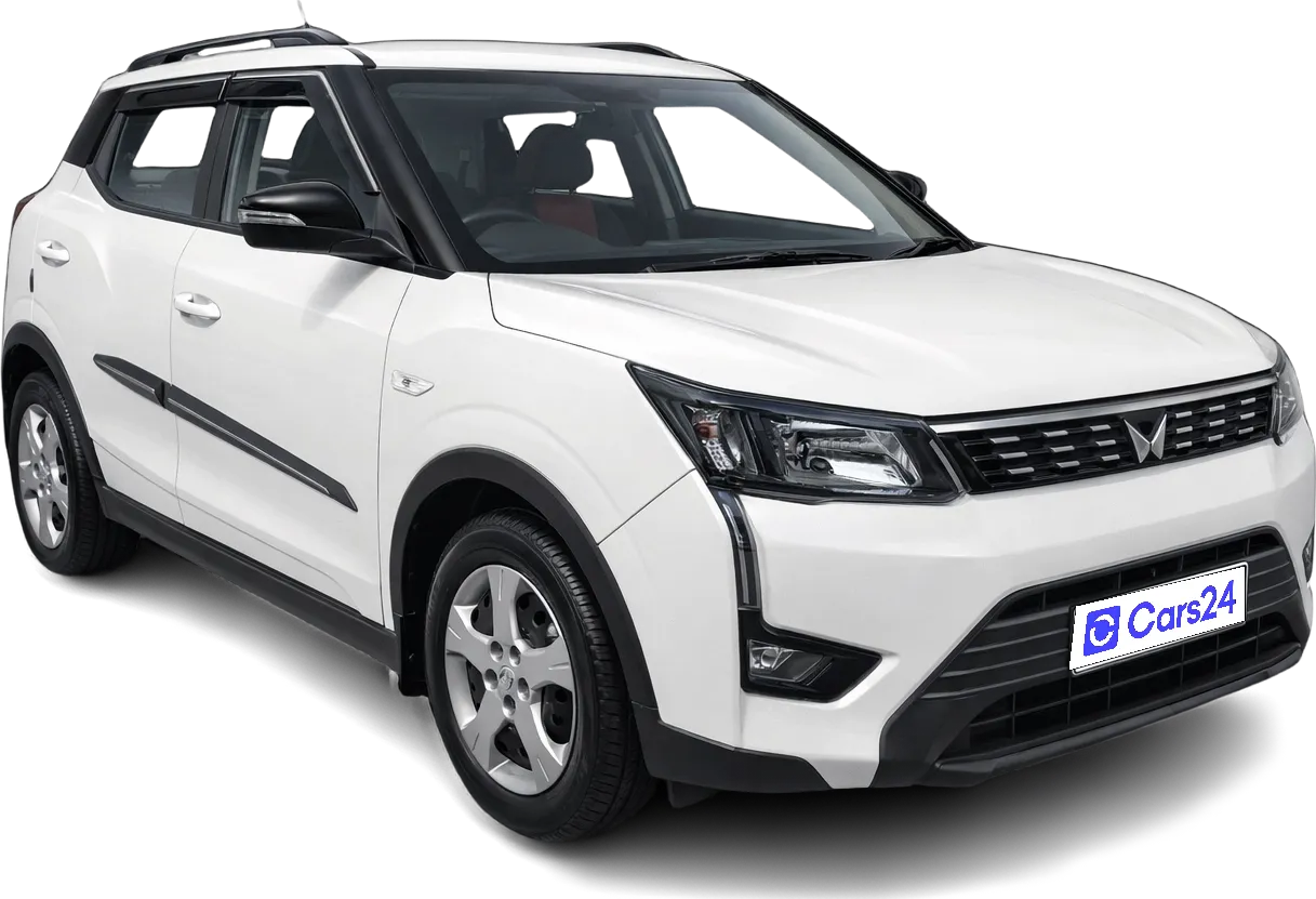 2023 Mahindra XUV300 - SUV - Petrol - Manual - ₹8.00 lakh