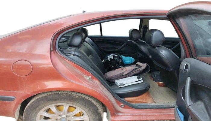 2004 Skoda Octavia AMBIENTE 1.9 TDI, Diesel, Manual, 1,80,814 km, interior