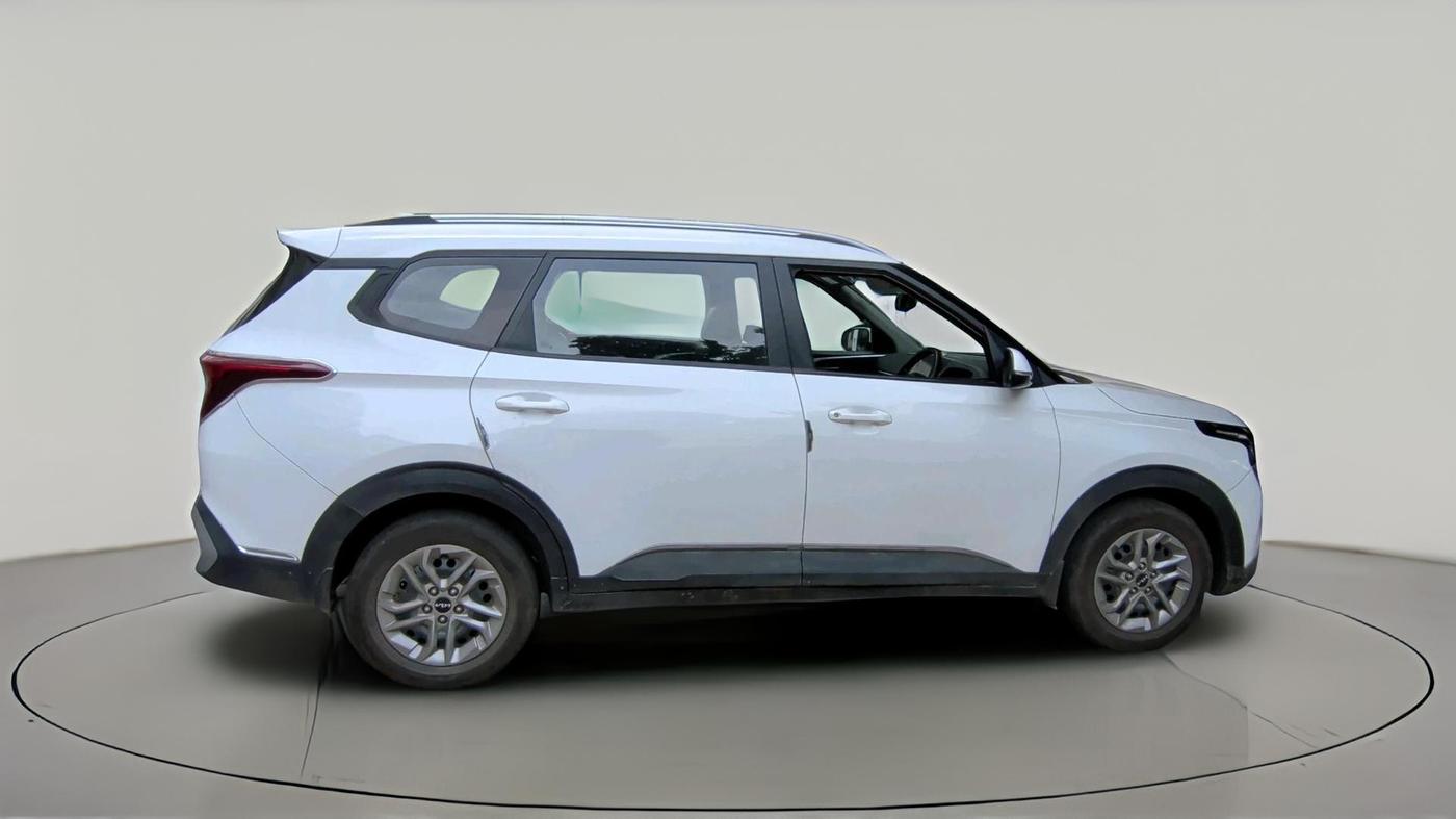 2022 KIA CARENS PRESTIGE 1.4 PETROL 7 STR, Petrol, Manual, 24,731 km, exterior