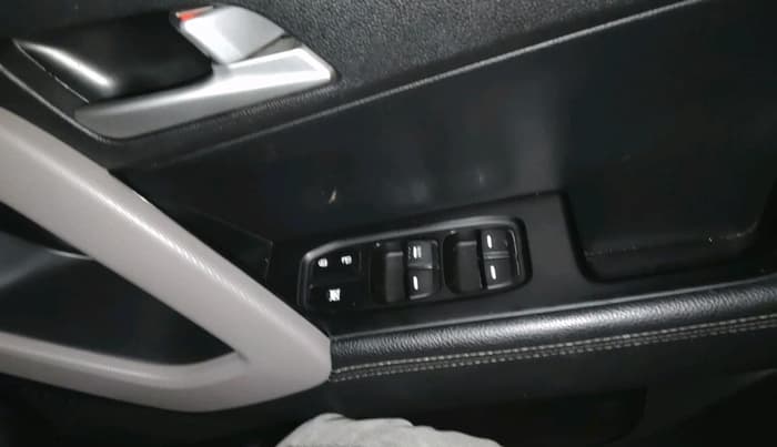 2018 Hyundai Creta SX 1.6 PETROL, Petrol, Manual, 1,15,000 km, interior