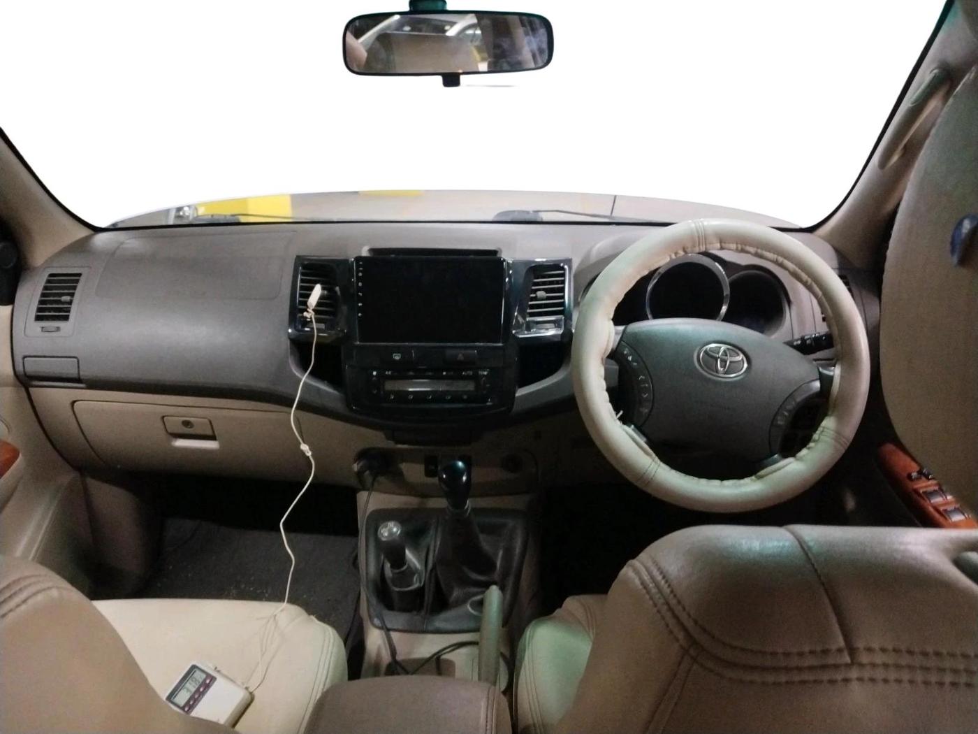 2009 Toyota Fortuner 3.0 4X4 MT, Diesel, Manual, 1,73,546 km, interior