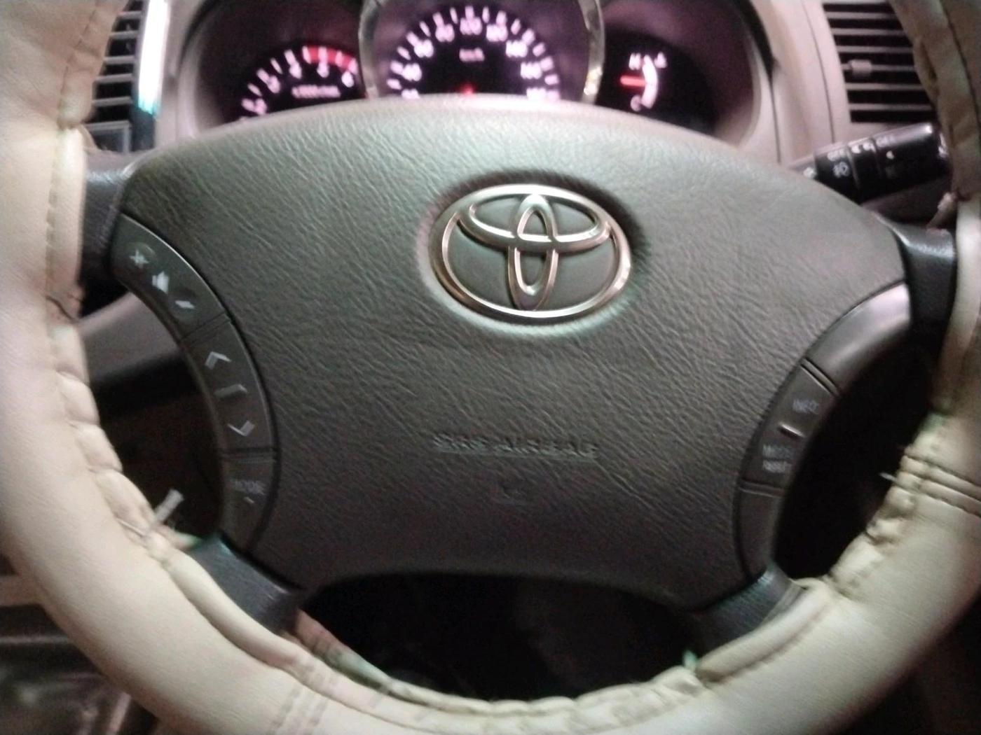 2009 Toyota Fortuner 3.0 4X4 MT, Diesel, Manual, 1,73,546 km, interior