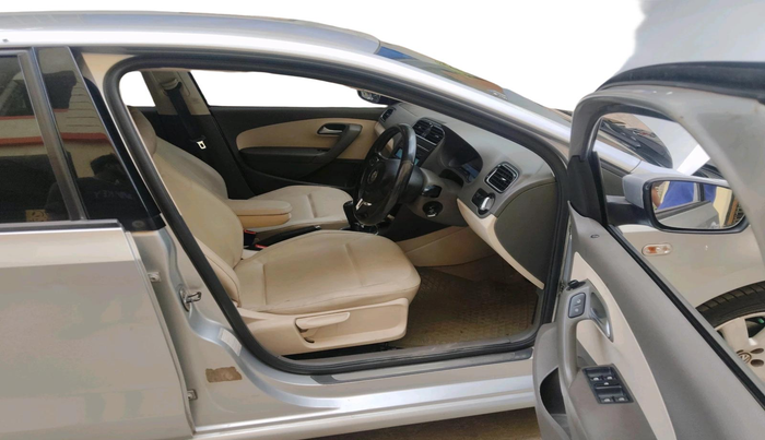 2012 Volkswagen Vento HIGHLINE DIESEL 1.6, Diesel, Manual, 1,78,344 km, interior