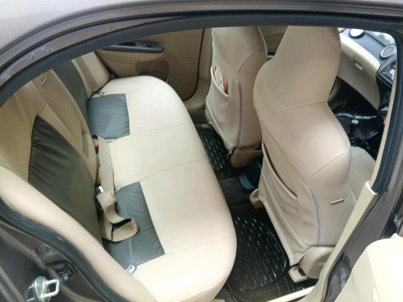2013 Honda Amaze 1.5L I-DTEC S, Diesel, Manual, 1,64,080 km, interior
