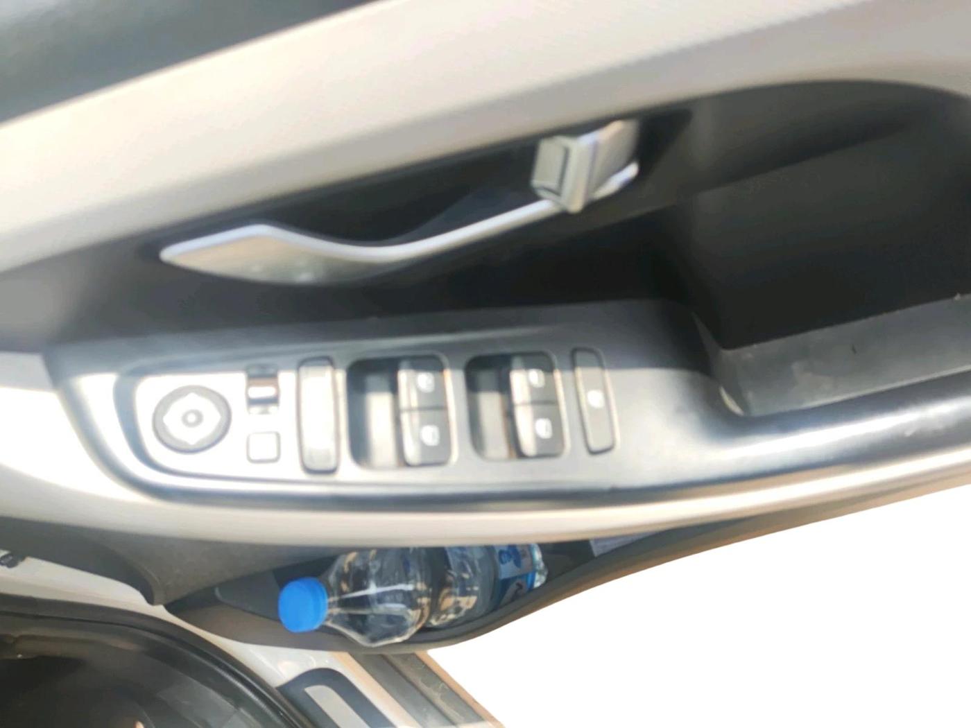 2020 Hyundai Creta SX 1.5 PETROL, Petrol, Manual, 1,00,254 km, interior
