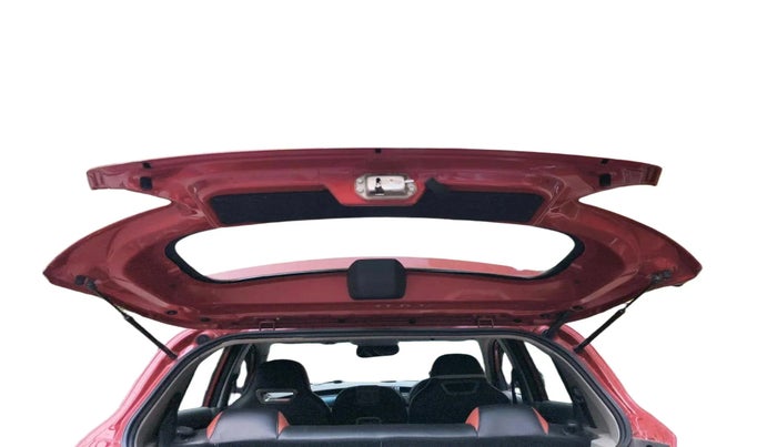 2017 Mahindra Kuv100 K4 6 STR, Petrol, Manual, 44,000 km, exterior