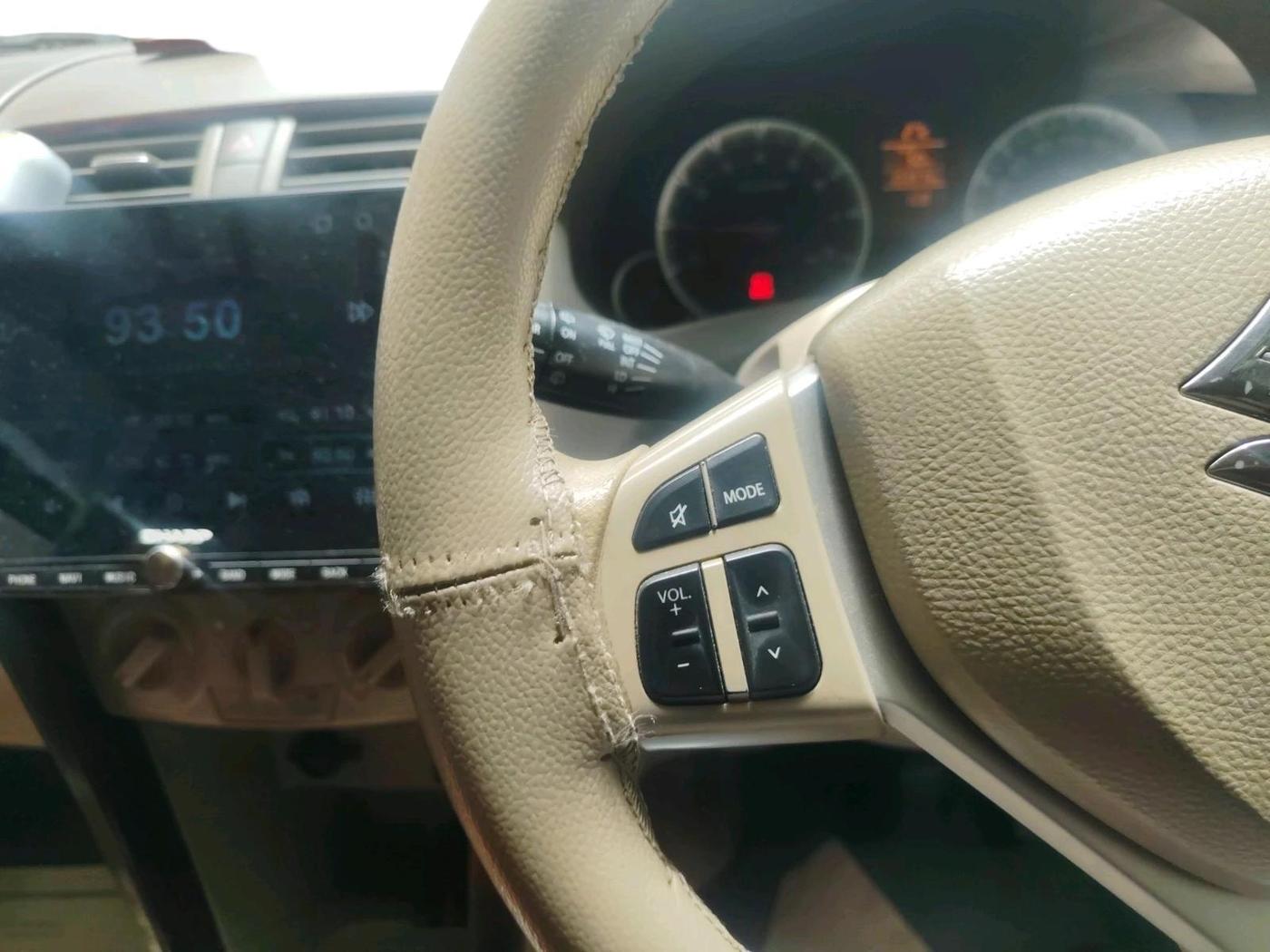 2013 Maruti Ertiga ZXI, Petrol, Manual, 1,03,973 km, interior