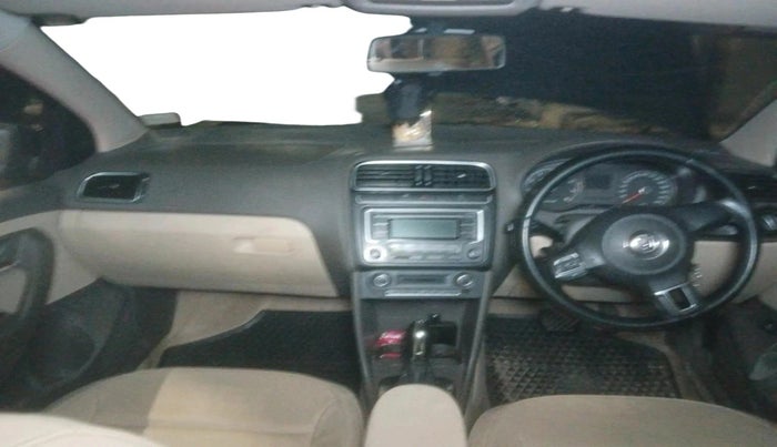 2014 Volkswagen Vento HIGHLINE PETROL AT, Petrol, Automatic, 1,40,259 km, interior