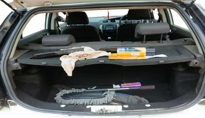 2015 Tata Bolt XT REVOTRON, Petrol, Manual, 41,777 km, exterior