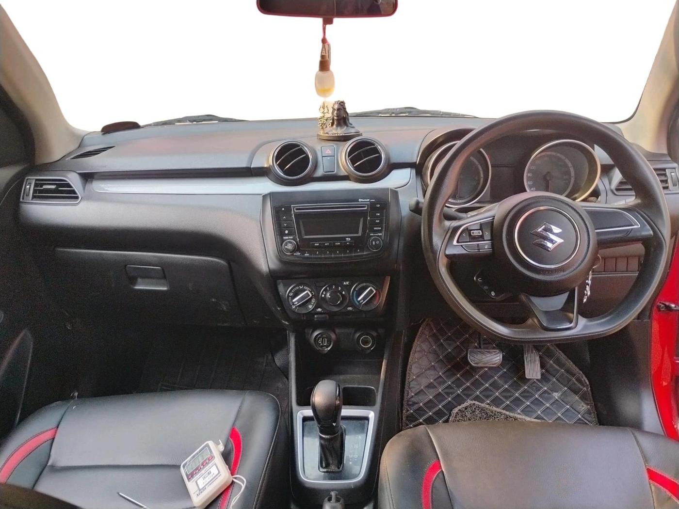 2018 Maruti Swift VXI AMT, Petrol, Automatic, 1,15,150 km, interior