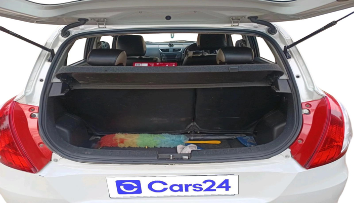 2015 Maruti Swift VXI, Petrol, Manual, 97,034 km, exterior