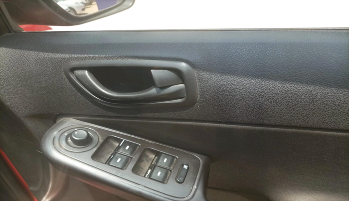 2015 Tata Bolt XMS REVOTRON, Petrol, Manual, 1,46,282 km, interior