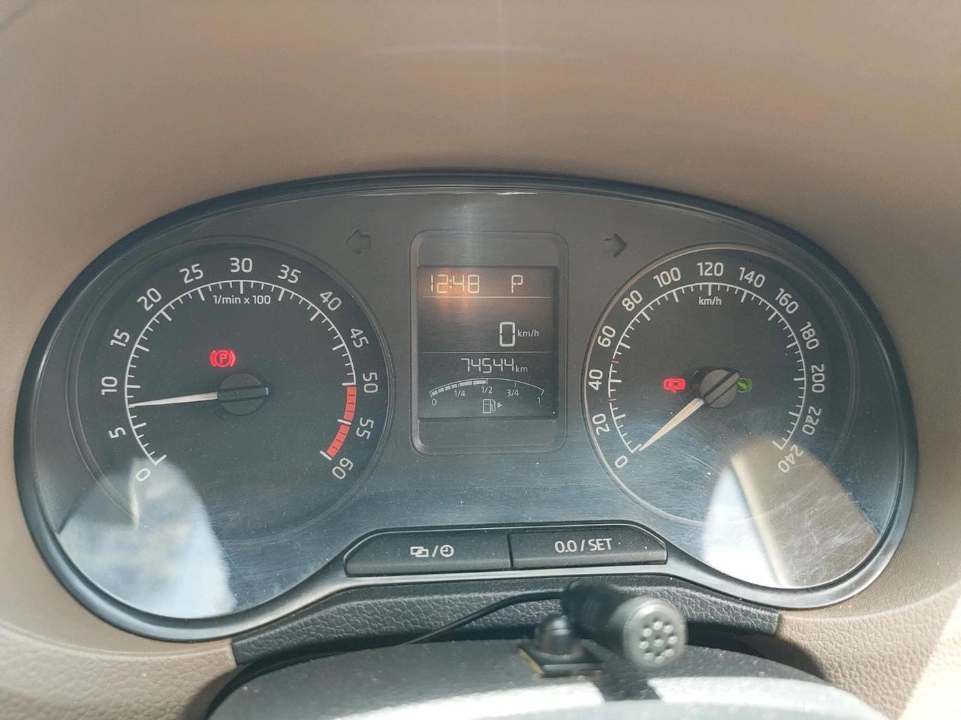 2014 Skoda Rapid 1.5 TDI CR ELEGANCE AT, Diesel, Automatic, 74,544 km, interior