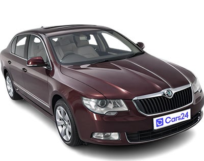 2013 Skoda Superb - Sedan - Petrol - Automatic - ₹6.35 lakh