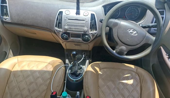 2011 Hyundai i20 MAGNA 1.2, Petrol, Manual, 87,693 km, interior