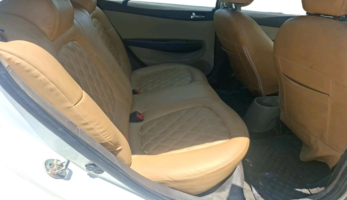 2011 Hyundai i20 MAGNA 1.2, Petrol, Manual, 87,693 km, interior