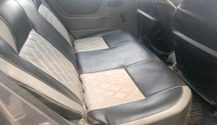 2014 Maruti Alto K10 VXI, Petrol, Manual, 1,52,926 km, interior