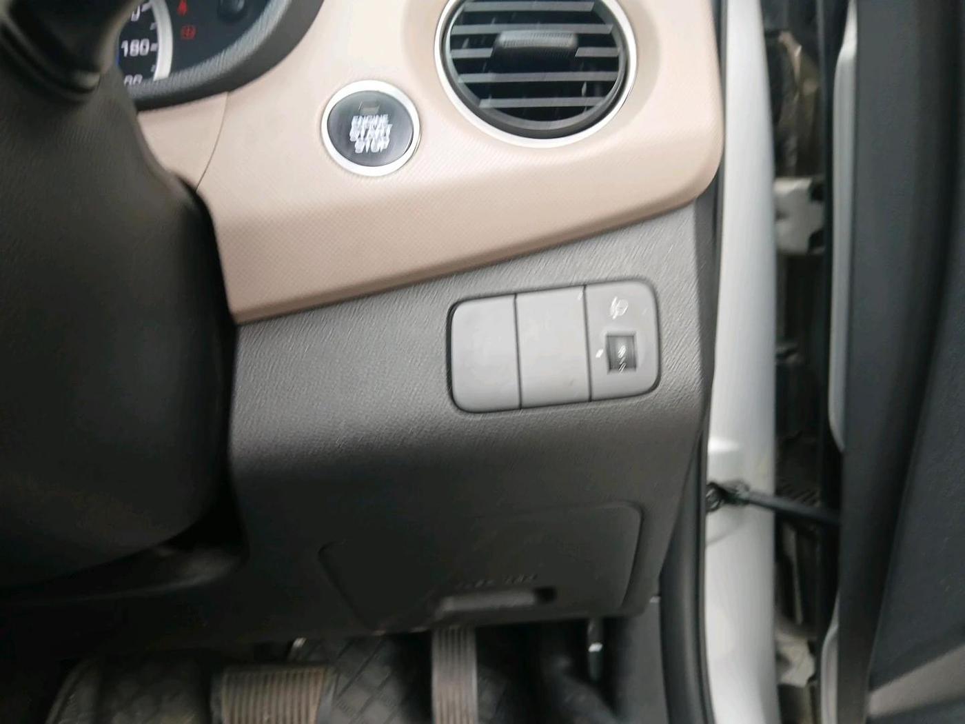 2016 Hyundai Grand i10 ASTA (O) AT 1.2 KAPPA VTVT, Petrol, Automatic, 50,257 km, interior