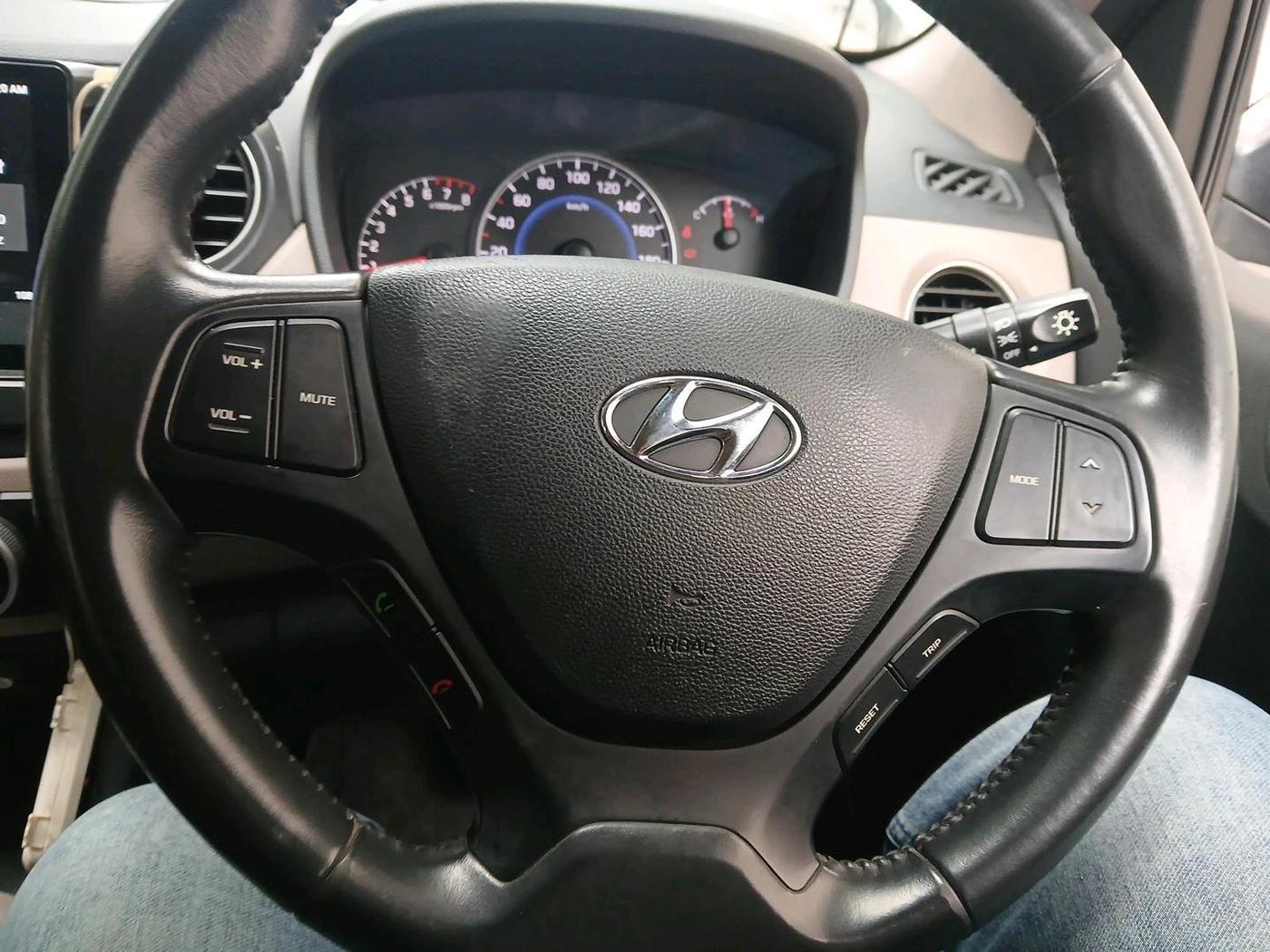 2016 Hyundai Grand i10 ASTA (O) AT 1.2 KAPPA VTVT, Petrol, Automatic, 50,257 km, interior