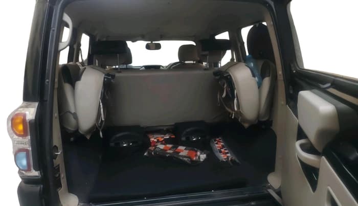 2015 Mahindra Scorpio S4 PLUS, Diesel, Manual, 62,650 km, exterior