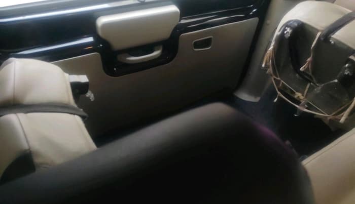 2015 Mahindra Scorpio S4 PLUS, Diesel, Manual, 62,650 km, interior