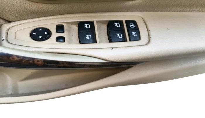 2013 BMW 3 Series 320d, Diesel, Automatic, 94,341 km, interior