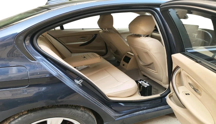 2013 BMW 3 Series 320d, Diesel, Automatic, 94,341 km, interior