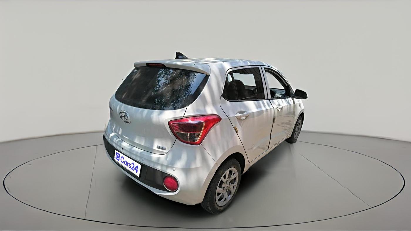 2017 Hyundai Grand i10 MAGNA 1.2 KAPPA VTVT, Petrol, Manual, 27,961 km, exterior