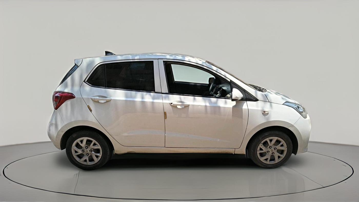 2017 Hyundai Grand i10 MAGNA 1.2 KAPPA VTVT, Petrol, Manual, 27,961 km, exterior