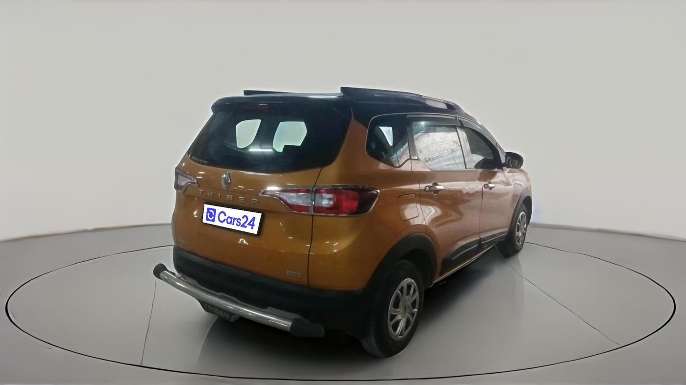 2019 Renault TRIBER RXL MT, Petrol, Manual, 57,011 km, exterior