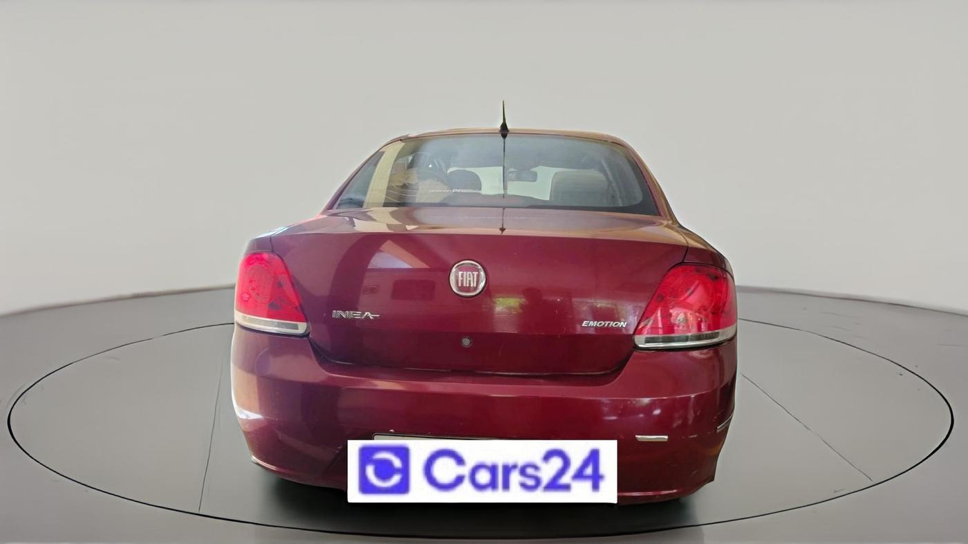 2011 Fiat Linea EMOTION 1.4, Petrol, Manual, 29,950 km, exterior